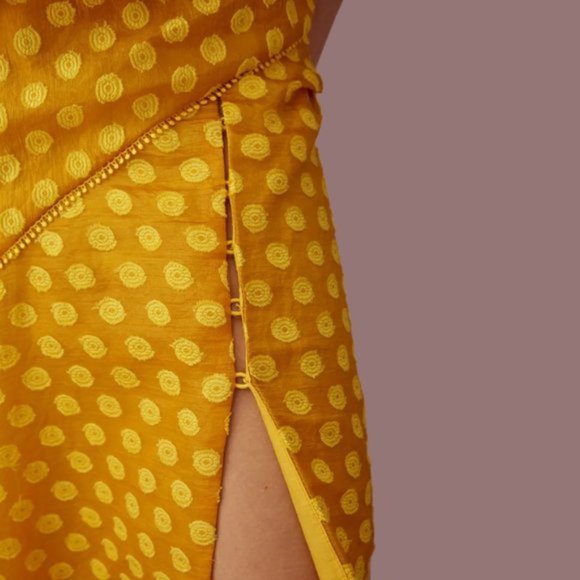 NWOT Keepsake mustard dot print ruched midi dress - Picture 5 of 7